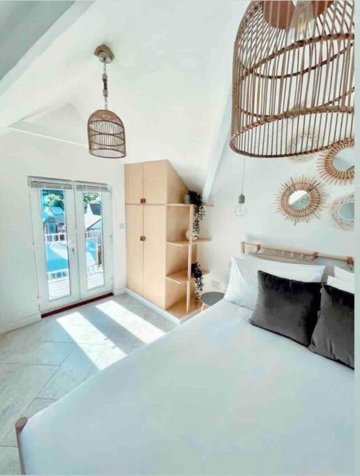 Appartamento The View, Kingsand, Luxurious Seafront Penthouse With Sun Trap Balcony And Incredible Sea Views Kingsand